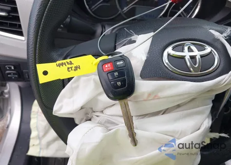 2015 Toyota Corolla Le z USA, uszkodzony, nr VIN 2T1BURHE7FC240677